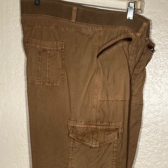 Sonoma Womens Cargo Pants Size 16 Khaki Light Brown Comfortable Elastic Waist - Picture 4 of 16